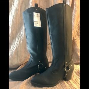 H & M Women’s Black Pleader Cowgirl Boots